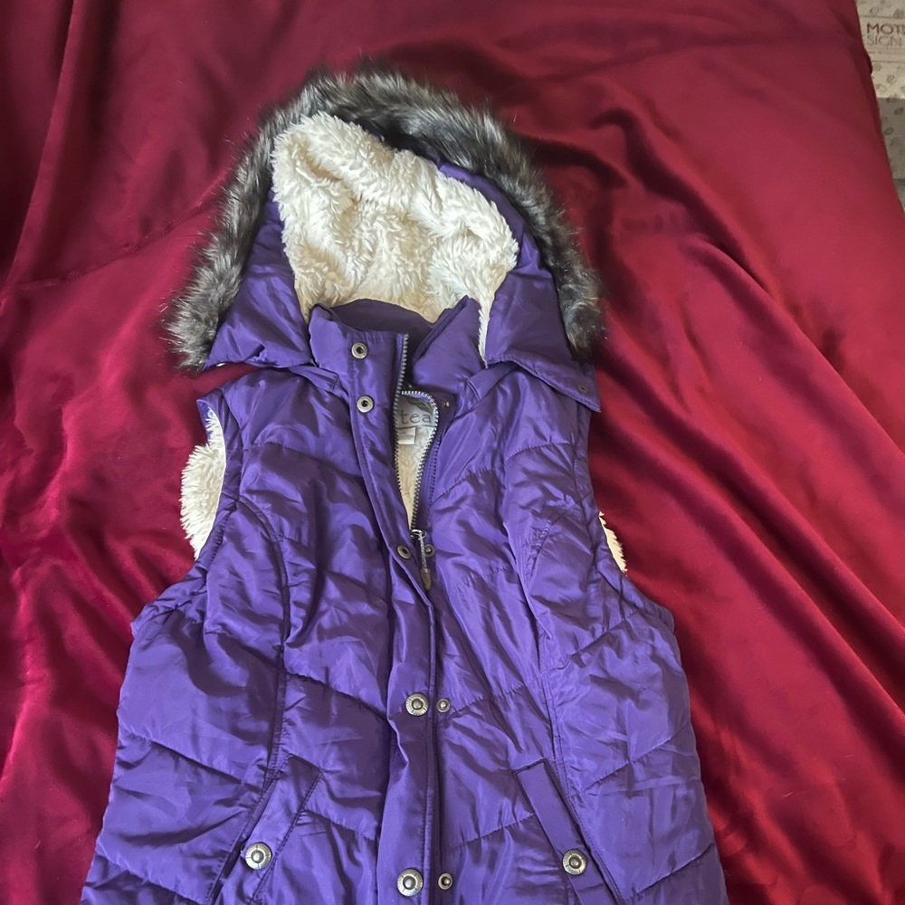 Like New Stylish Purple Winter Vest